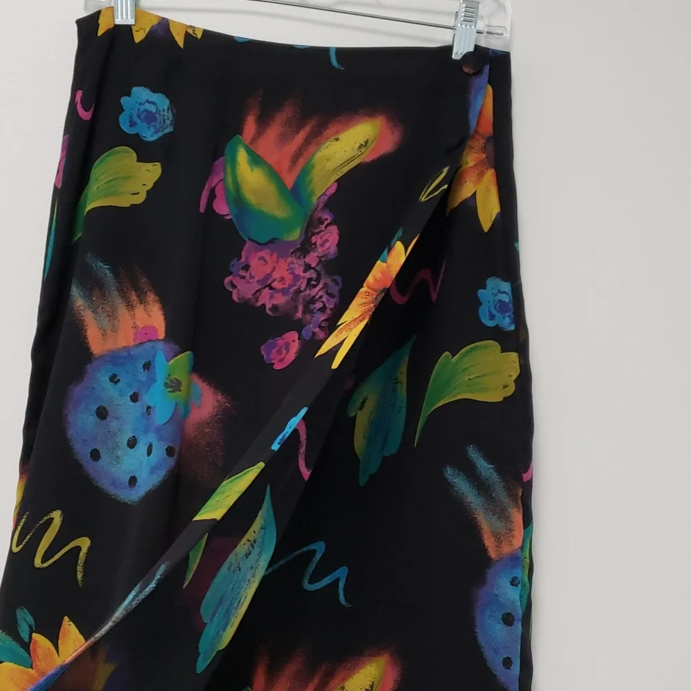 Vintage bright floral wrap-style maxi skirt‎